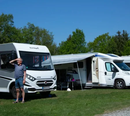 imgi_13_autocamper-kopier-1536x717